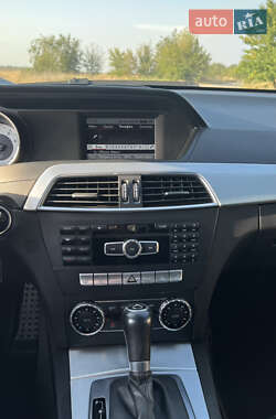 Купе Mercedes-Benz C-Class 2012 в 
