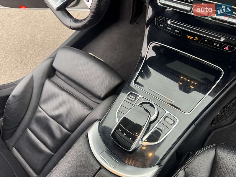 Седан Mercedes-Benz C-Class 2015 в Киеве