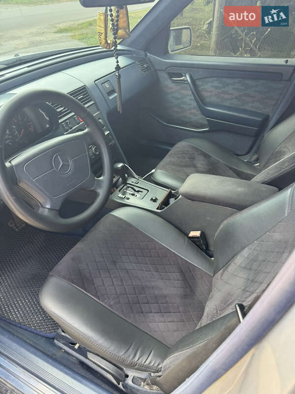 Седан Mercedes-Benz C-Class 1994 в Вороновице фото 6 Седан Mercedes-Benz C-Class 1994 в Вороновице