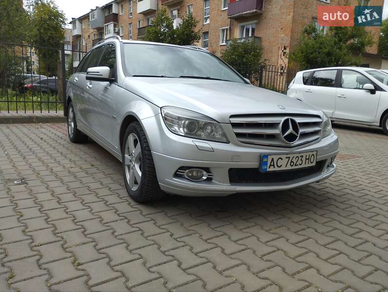 Mercedes-Benz C-Class 2010
