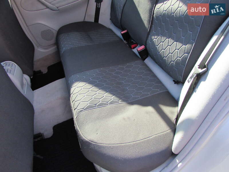 Универсал Mercedes-Benz C-Class 2003 в Кропивницком