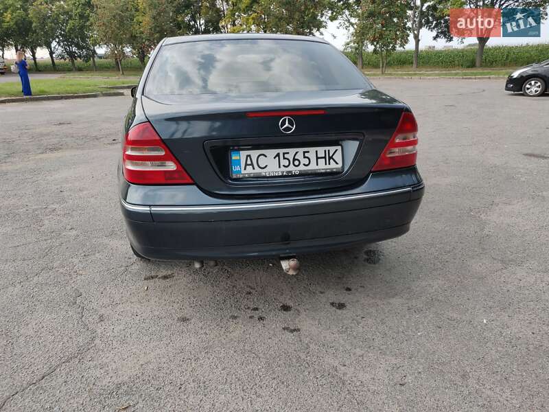 Седан Mercedes-Benz C-Class 2002 в Володимирі фото 6 Седан Mercedes-Benz C-Class 2002 в Володимирі