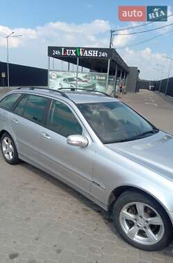 Универсал Mercedes-Benz C-Class 2004 в 