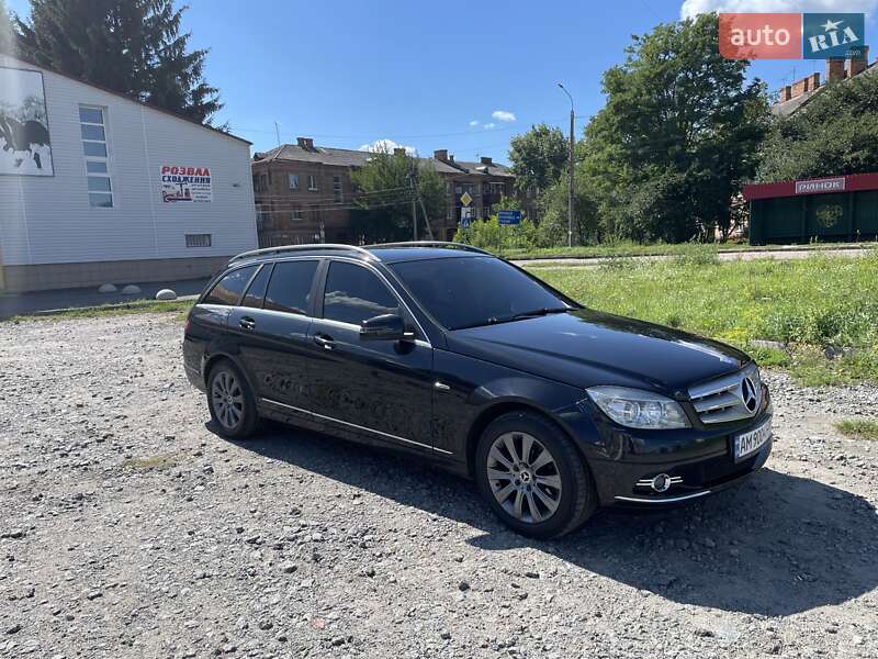 Универсал Mercedes-Benz C-Class 2009 в Бердичеве