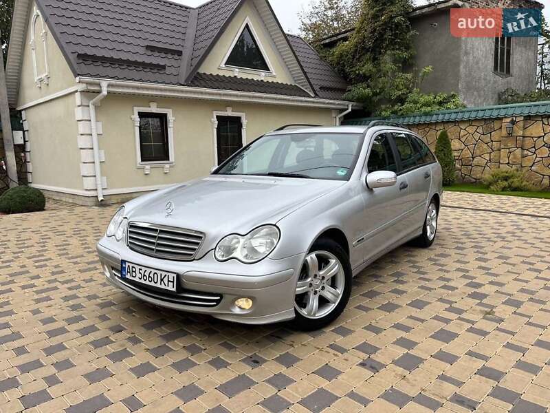 Mercedes-Benz C-Class 2004
