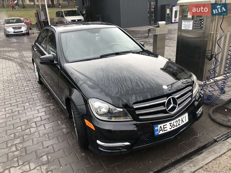Седан Mercedes-Benz C-Class 2014 в Кам'янському