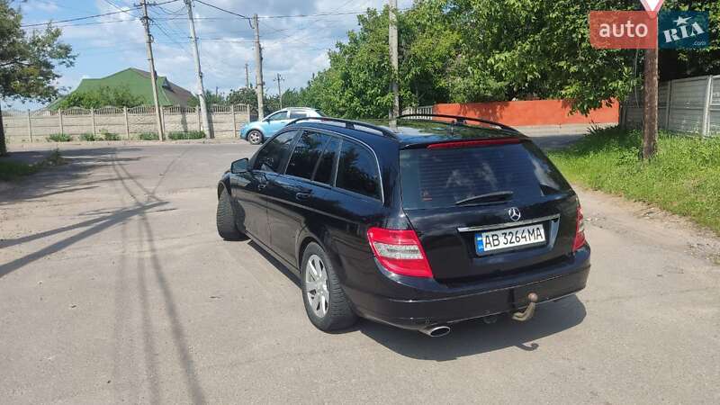 Універсал Mercedes-Benz C-Class 2010 в Вінниці