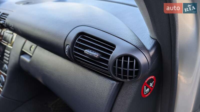 Седан Mercedes-Benz C-Class 2004 в Тернополе