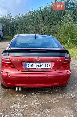 Купе Mercedes-Benz C-Class 2002 в 