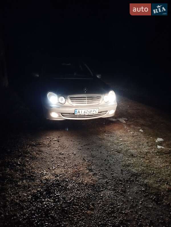 Универсал Mercedes-Benz C-Class 2004 в Борисполе