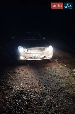 Универсал Mercedes-Benz C-Class 2004 в 