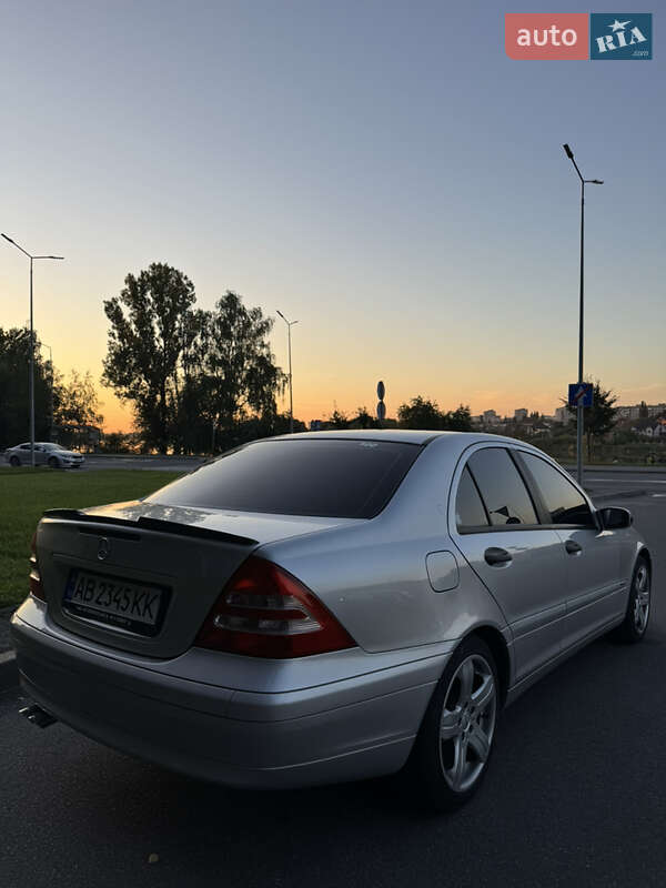 Седан Mercedes-Benz C-Class 2001 в Вінниці