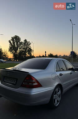Седан Mercedes-Benz C-Class 2001 в 