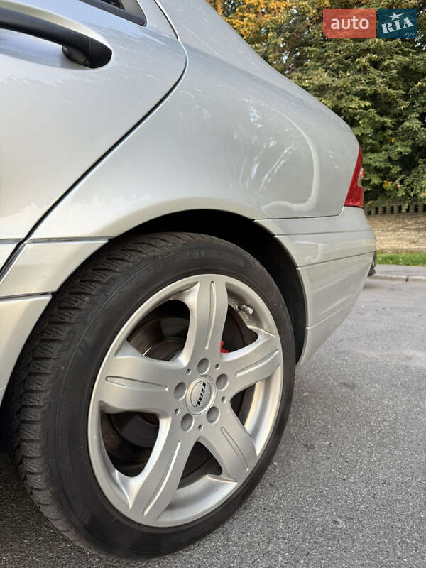 Седан Mercedes-Benz C-Class 2001 в Вінниці