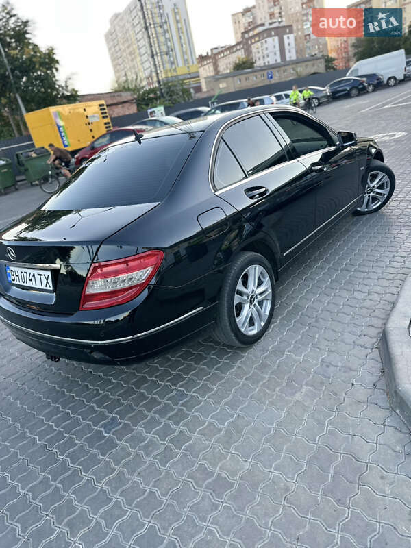 Седан Mercedes-Benz C-Class 2010 в Одессе фото 13 Седан Mercedes-Benz C-Class 2010 в Одессе