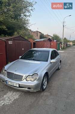 Седан Mercedes-Benz C-Class 2001 в 