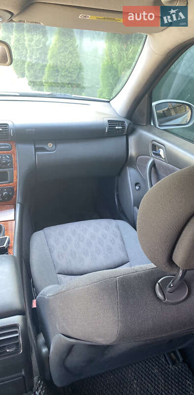 Седан Mercedes-Benz C-Class 2002 в Тячеве