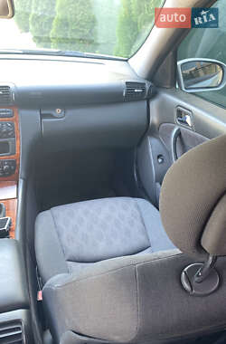 Седан Mercedes-Benz C-Class 2002 в 