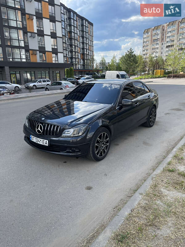 Седан Mercedes-Benz C-Class 2007 в Киеве фото 3 Седан Mercedes-Benz C-Class 2007 в Киеве