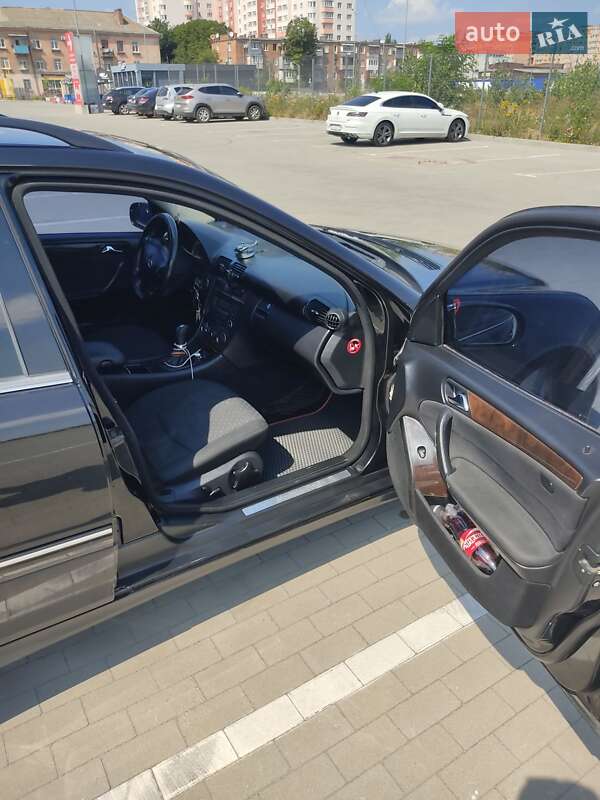 Универсал Mercedes-Benz C-Class 2004 в Каменском