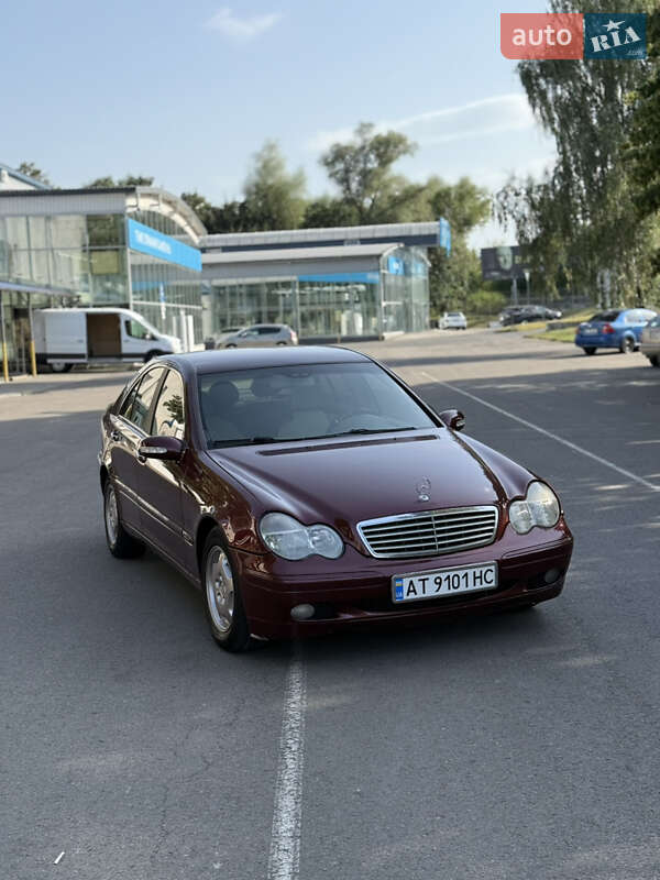 Седан Mercedes-Benz C-Class 2000 в 