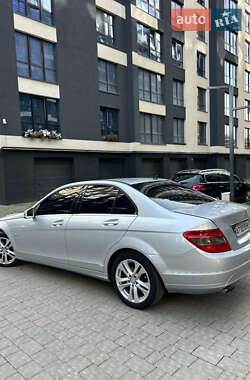 Седан Mercedes-Benz C-Class 2010 в 