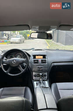Седан Mercedes-Benz C-Class 2010 в 