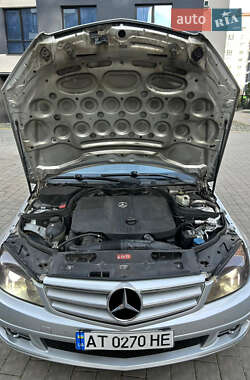 Седан Mercedes-Benz C-Class 2010 в 