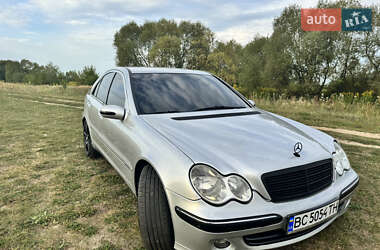 Седан Mercedes-Benz C-Class 2002 в 