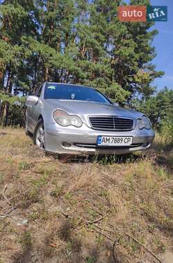 Універсал Mercedes-Benz C-Class 2002 в 