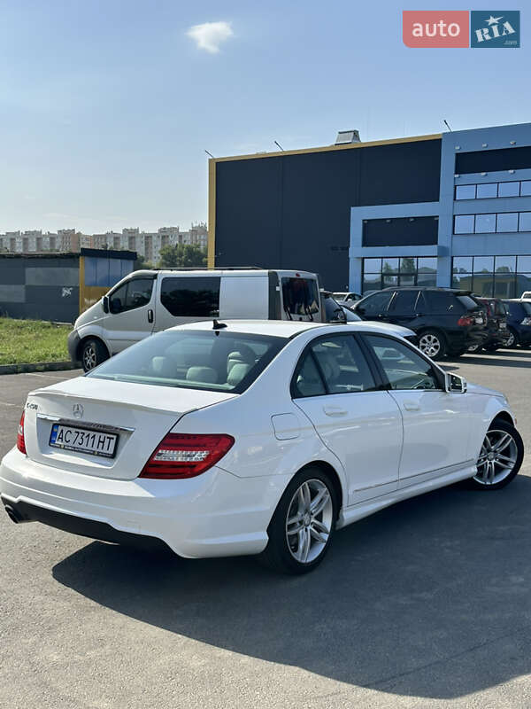 Седан Mercedes-Benz C-Class 2013 в Софіївській Борщагівці фото 6 Седан Mercedes-Benz C-Class 2013 в Софіївській Борщагівці