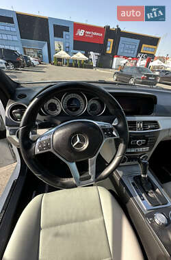 Седан Mercedes-Benz C-Class 2013 в 