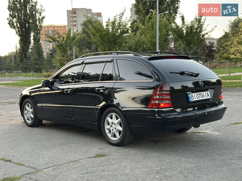 Універсал Mercedes-Benz C-Class 2004 в Горішніх Плавнях фото 4 Універсал Mercedes-Benz C-Class 2004 в Горішніх Плавнях