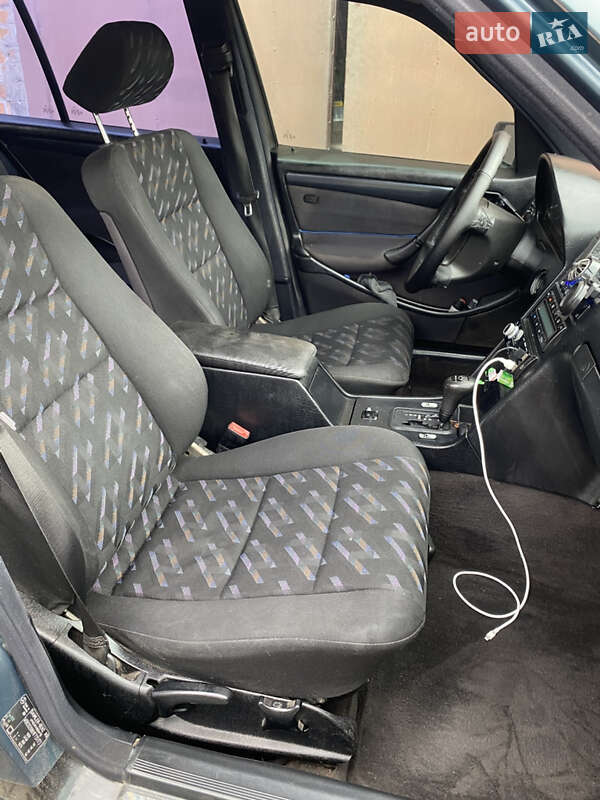 Универсал Mercedes-Benz C-Class 1998 в Киеве