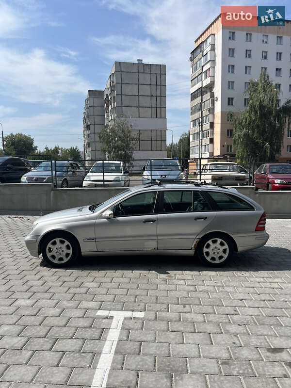 Универсал Mercedes-Benz C-Class 2002 в Ровно