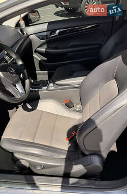 Купе Mercedes-Benz C-Class 2011 в 