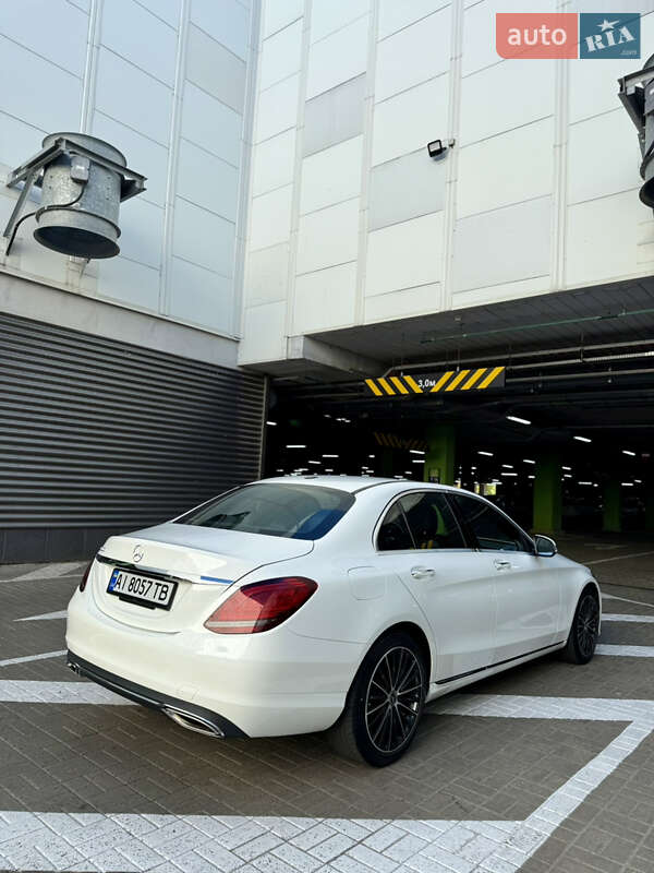 Седан Mercedes-Benz C-Class 2021 в Киеве