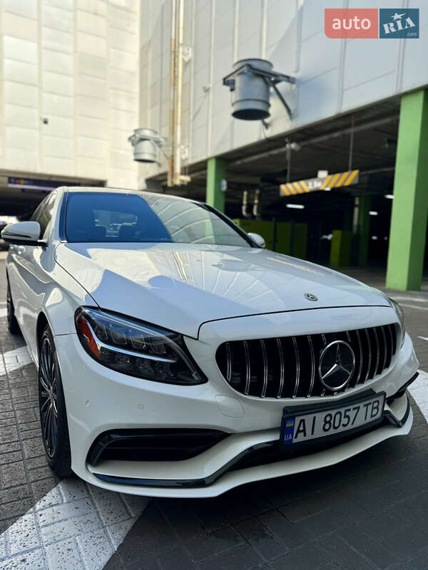 Седан Mercedes-Benz C-Class 2021 в Киеве