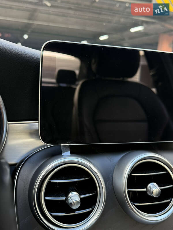 Седан Mercedes-Benz C-Class 2021 в Киеве