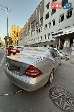 Седан Mercedes-Benz C-Class 2003 в 