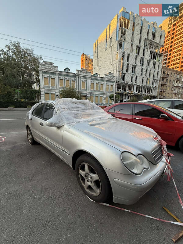 Седан Mercedes-Benz C-Class 2003 в Киеве фото 9 Седан Mercedes-Benz C-Class 2003 в Киеве