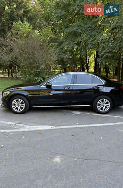 Седан Mercedes-Benz C-Class 2017 в 