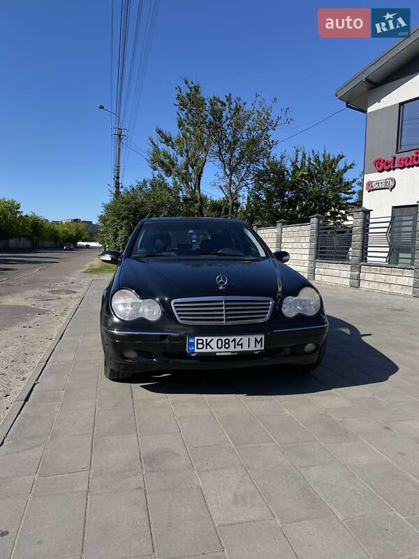 Универсал Mercedes-Benz C-Class 2002 в Ровно
