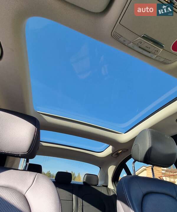 Седан Mercedes-Benz C-Class 2017 в Киеве