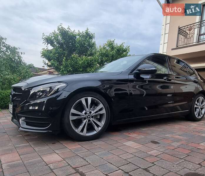Седан Mercedes-Benz C-Class 2017 в Киеве