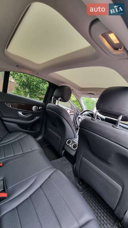 Седан Mercedes-Benz C-Class 2017 в Киеве