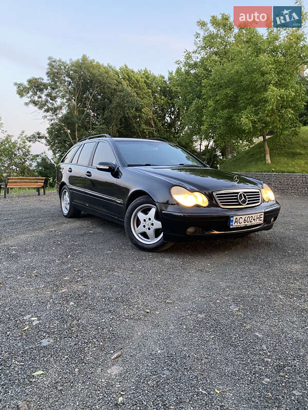 Універсал Mercedes-Benz C-Class 2002 в Луцьку