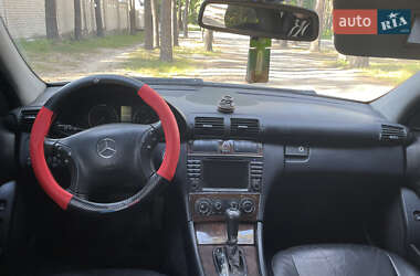 Седан Mercedes-Benz C-Class 2005 в 
