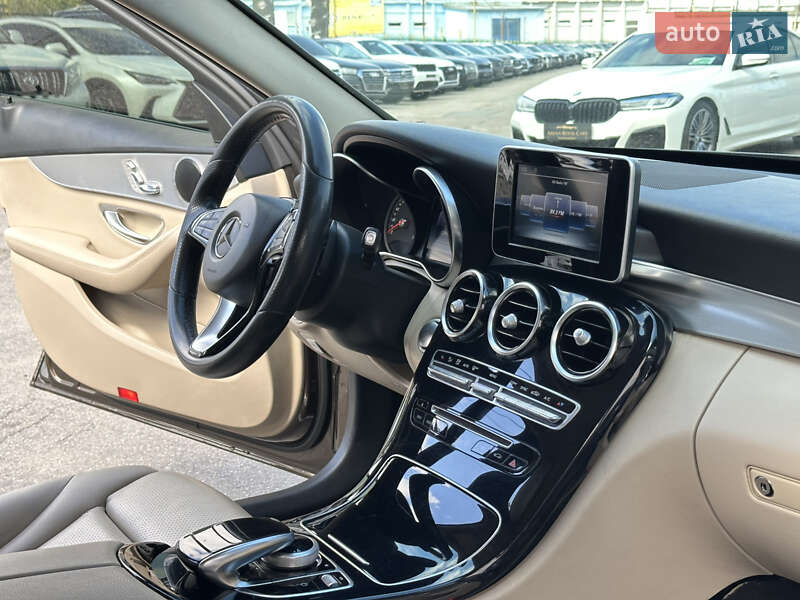 Седан Mercedes-Benz C-Class 2016 в Харкові