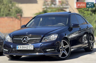 Седан Mercedes-Benz C-Class 2011 в Бердичеві